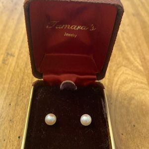 Pearl earrings